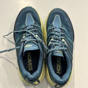 Hoka One One Womens Speedgoat 4. Wide. USA Size 9.5D Used only once from new